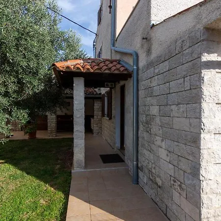 House With A Parking Space Valtura, - 16611 Holiday home