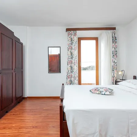 House With A Parking Space Valtura, - 16611 Holiday home Pula