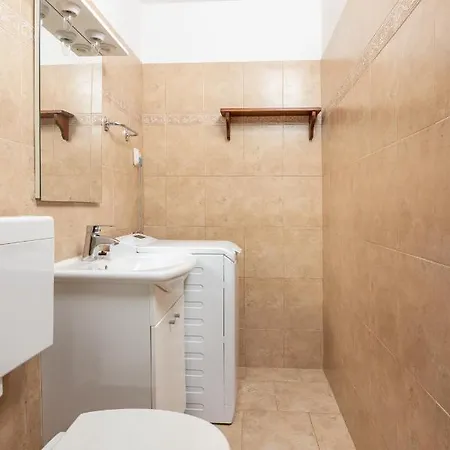 House With A Parking Space Valtura, - 16611 Дом отдыха Пула